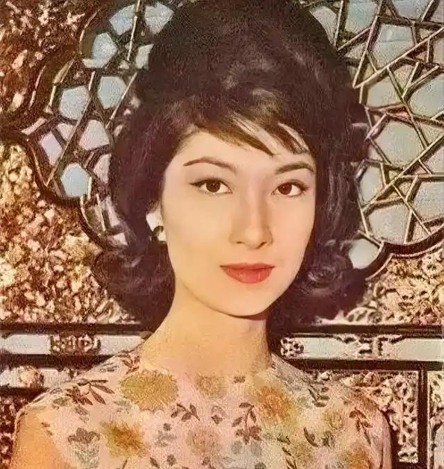 1973年，58岁的郑念被无罪释放，但她偏偏就是拒绝出狱，她要的不是自由，而是一