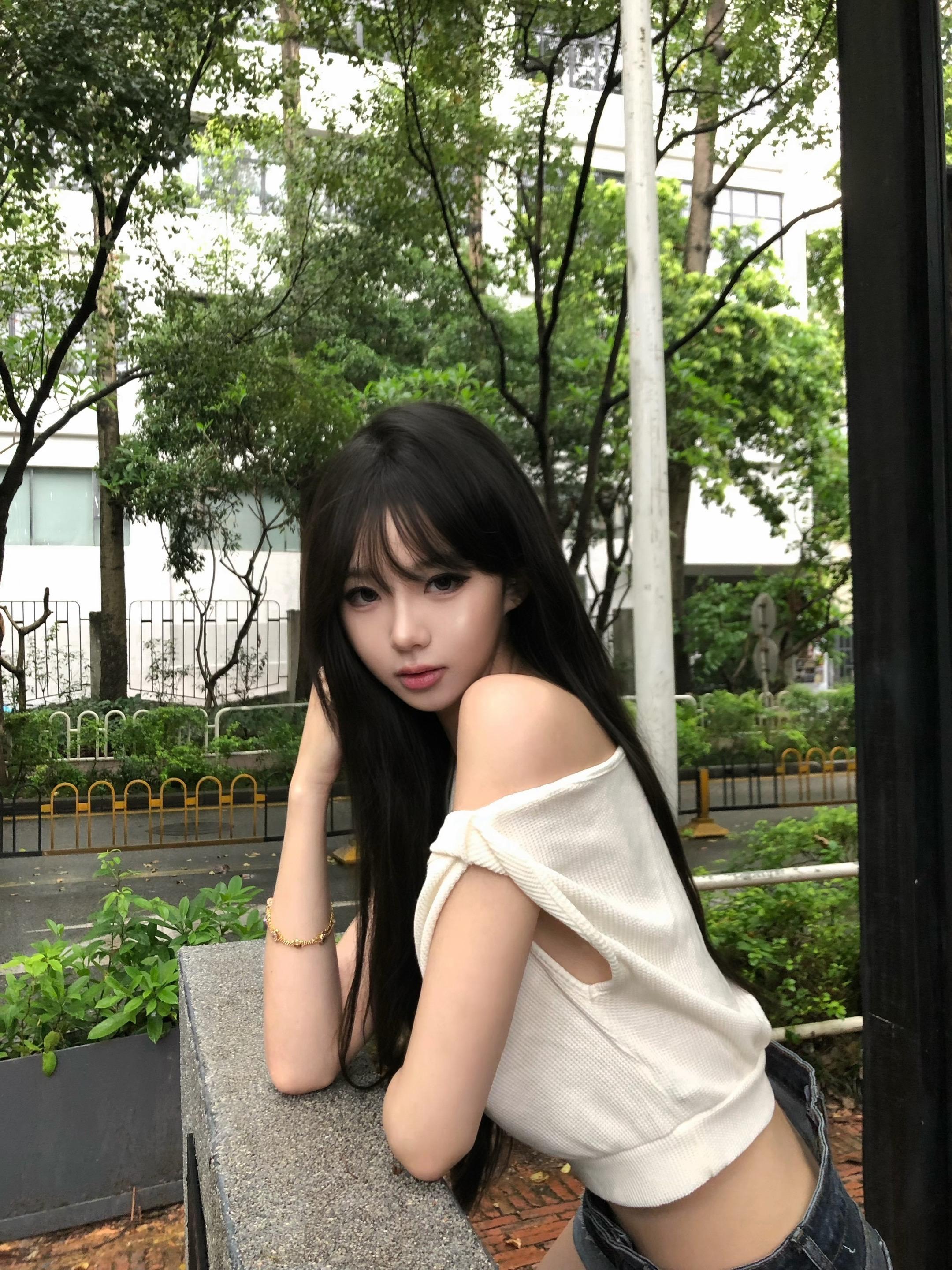 ㅎㅇ…欧尼 你的世界少了我真的没关系吗