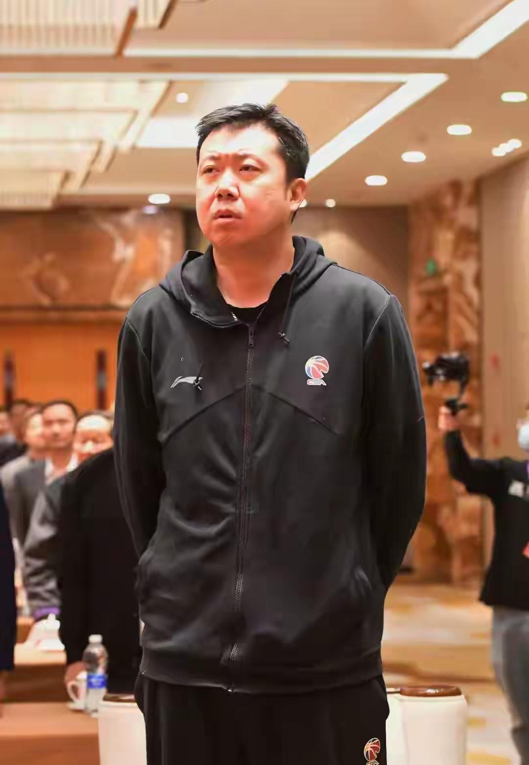 宫鲁鸣请王治郅到女篮训练营！打造新战术，郭振明对女篮有信心！
​其实王治郅仼女篮