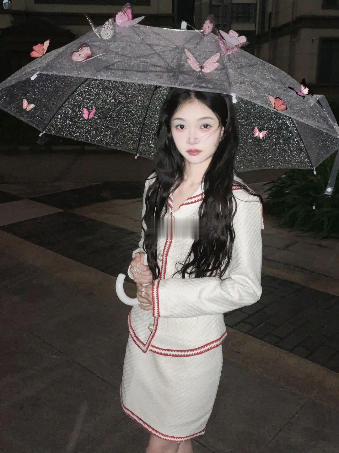 雨夜蝴蝶🦋
