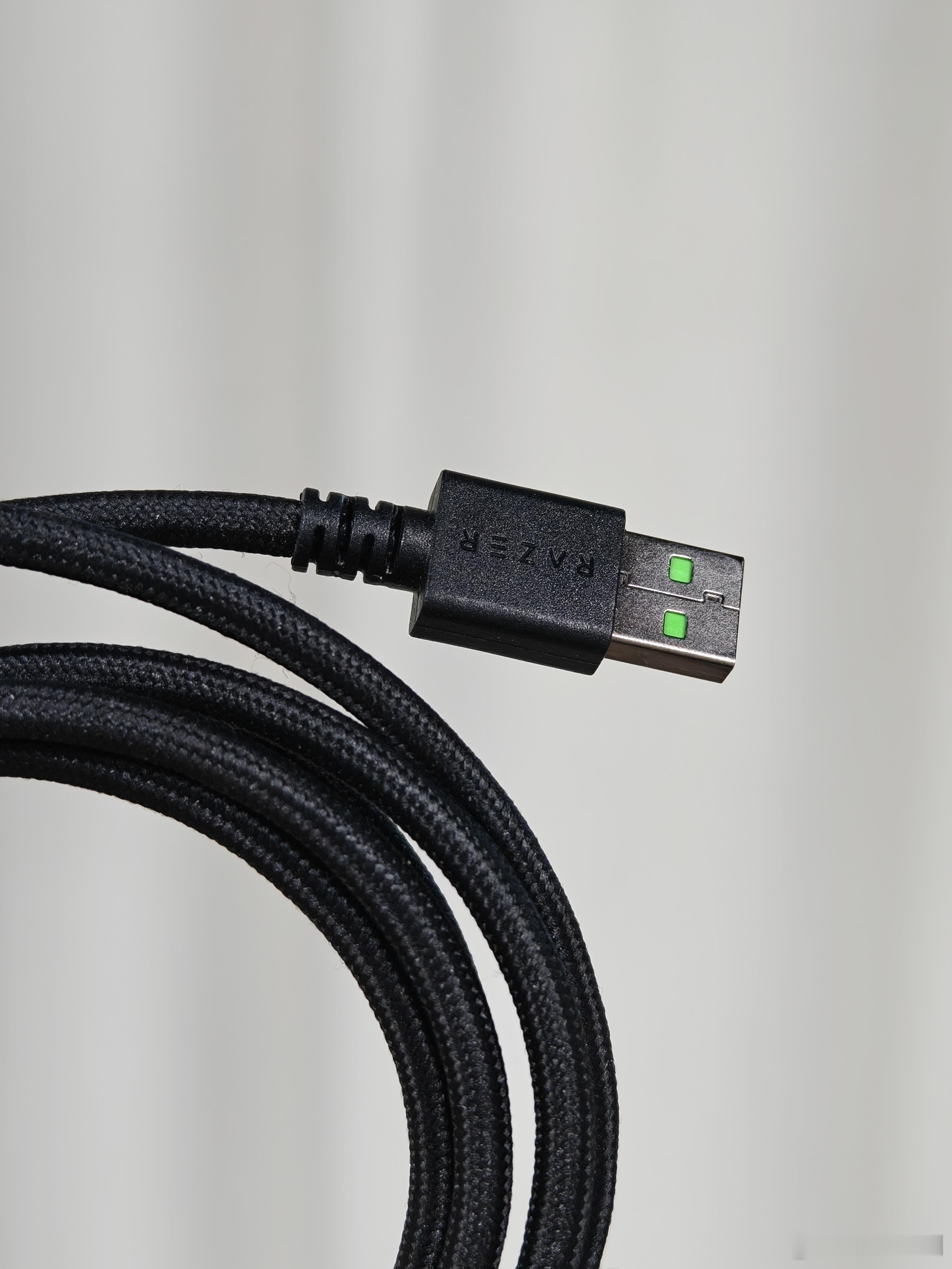 [并不简单]一条1.5米雷蛇USB3数据线（10Gbps），评论即可抽取 ​​​