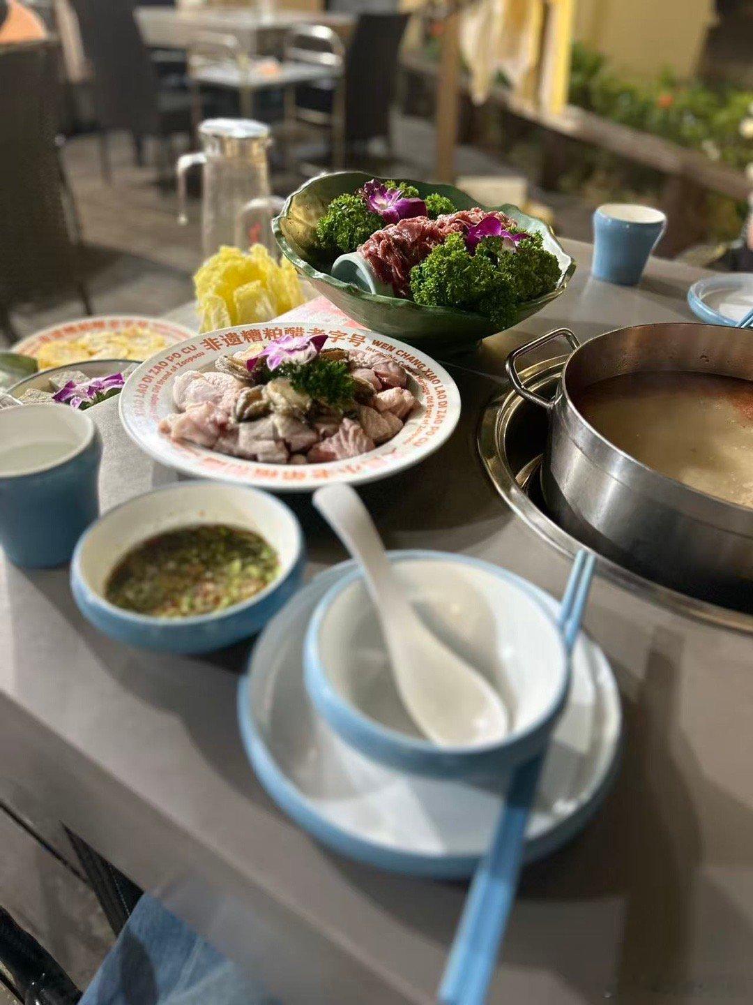 股市不愉快，但周五愉快，七七饭，喝喝酒🍺 