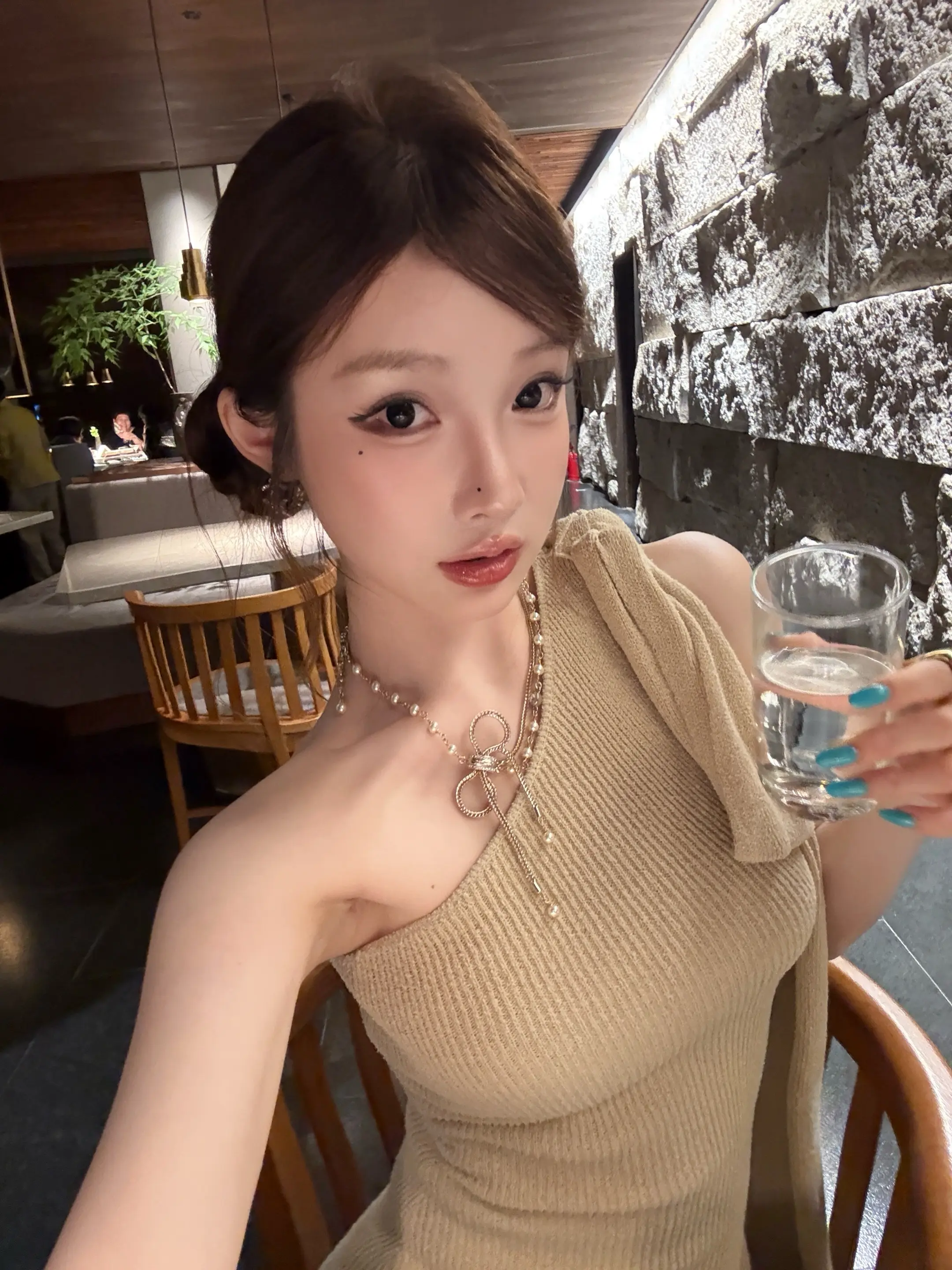 人就是这样 有了 moment还想要forever