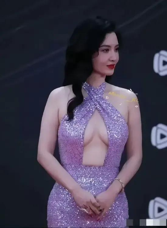 张萌：网友太有才了，也太有趣了[捂脸][赞]
张萌会不会以后请他做造型师呢？
