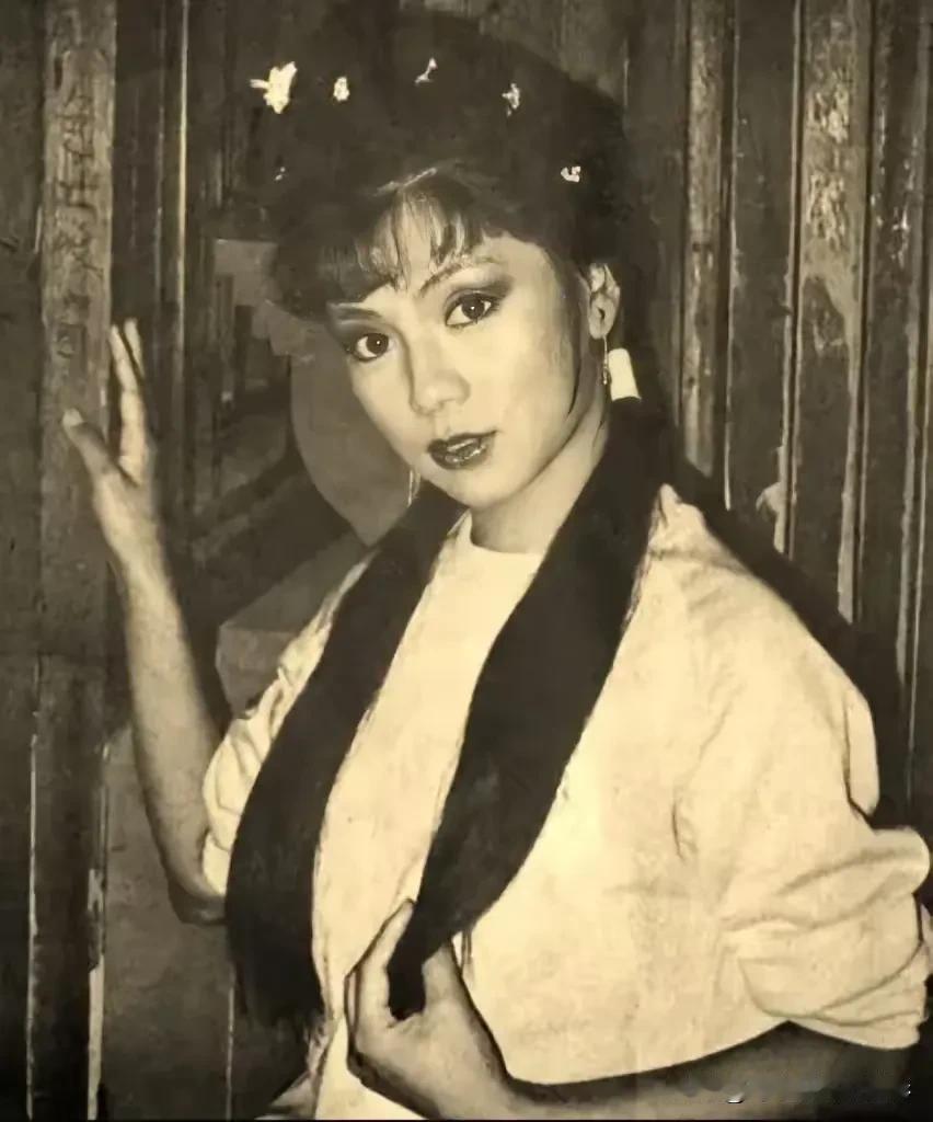 岁月不及时光长，思念爬满左心房🌼
