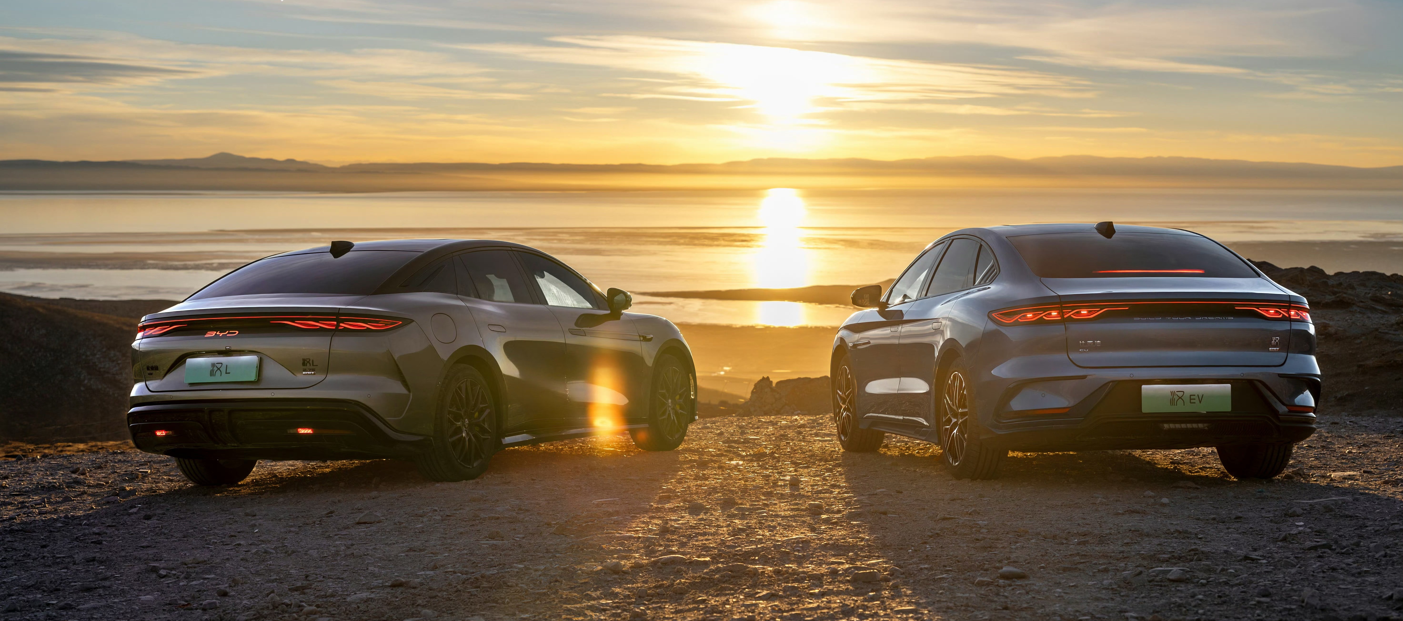 青山依旧在，几度夕阳红！