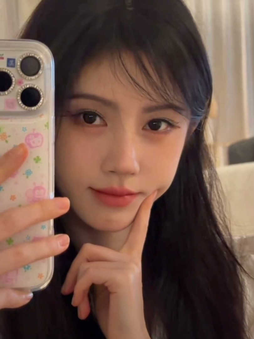 鞠婧祎  jjy鞠婧祎姜黎非 jjy鞠婧祎千香𝜗𝜚 我在地球online申请