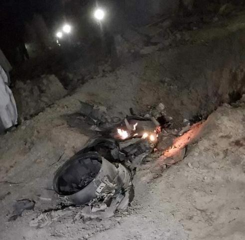 印军凌晨开火，上百架无人机突袭藏南，杀死一名中将、一名准将、一名上校共19人。