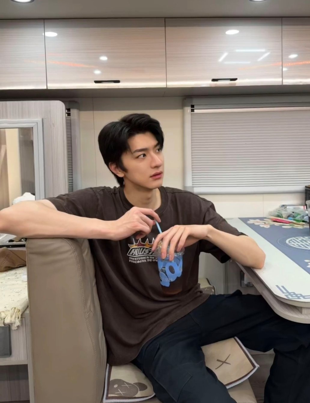 林一 人永远不知道谁会旺你， 真的是被林一这波意外爆红背后的故事狠狠圈粉了！人永