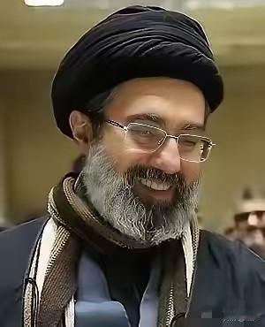 伊朗消息
4月18日，伊朗航空公司协会突然宣布，全国所有机票销售暂停，每个航班都