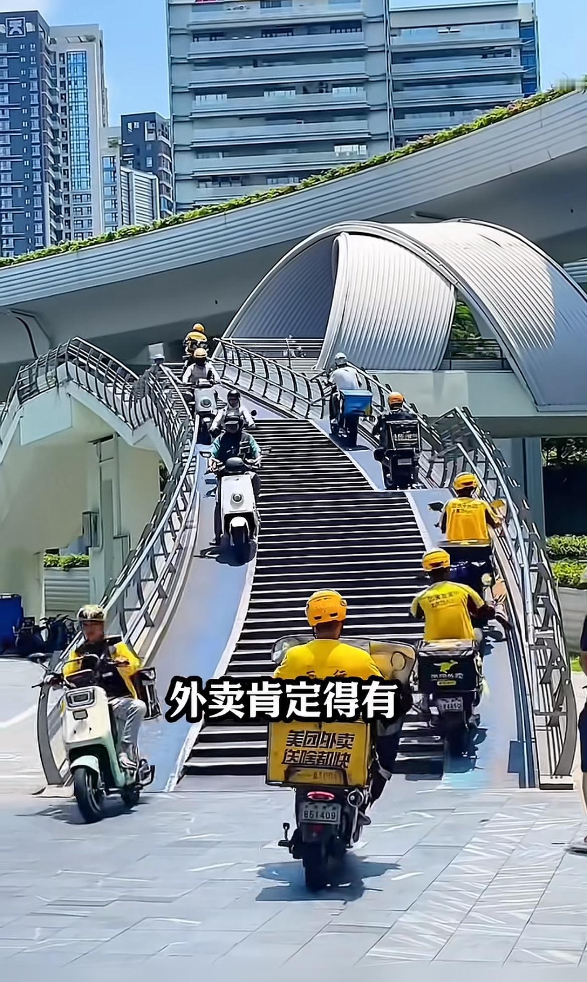 外卖行业是不可能被机器人或者无人机取代的，而且点外卖已经是很多人的习惯，确实也可