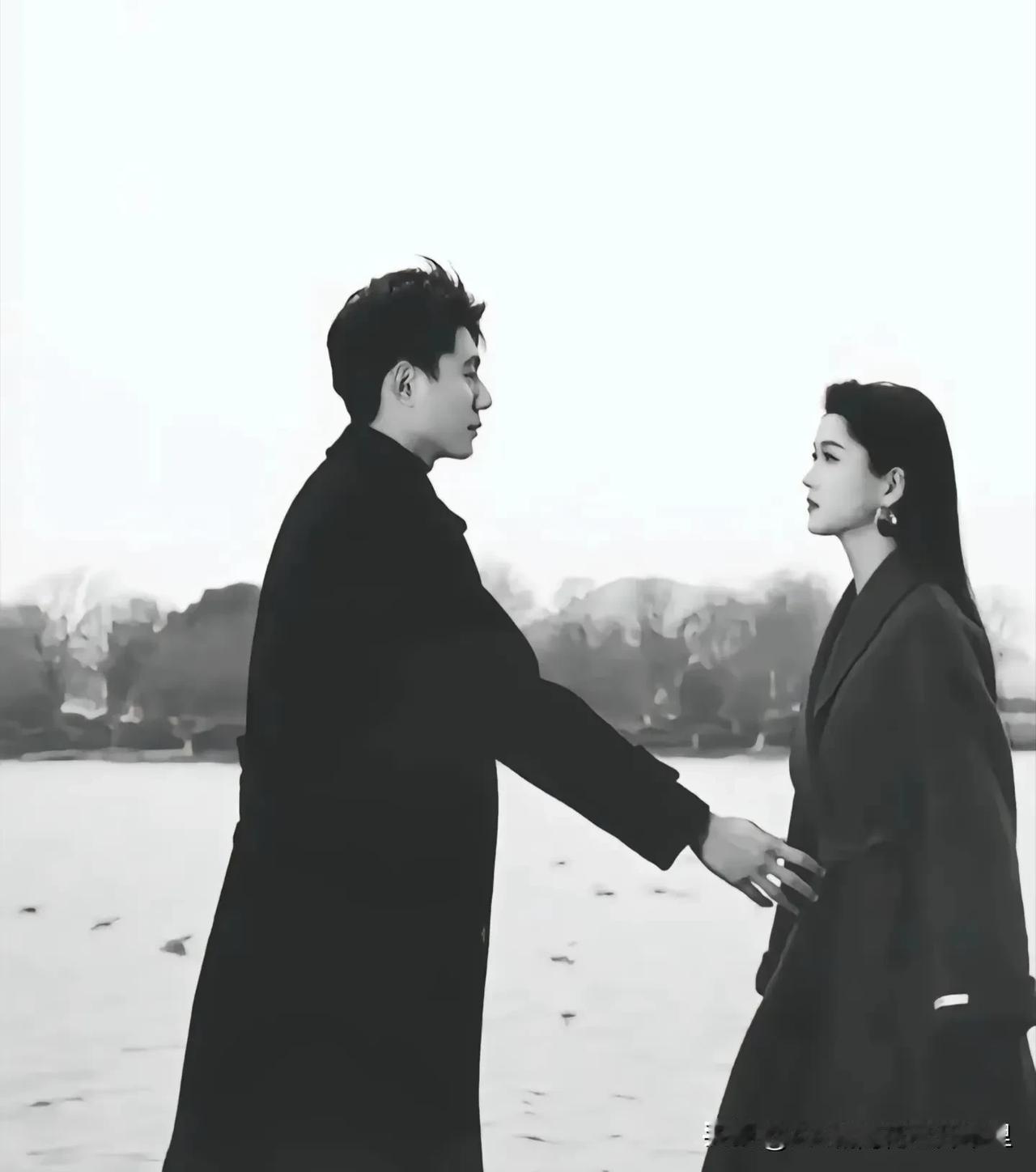 我跟前任，她是河北保定的，我是广东茂名的，，谈了五年，因为种种原因分手，当时分手