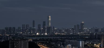 咱们要聊的这所学校，就是长沙职业技术学院。
我知道，很多家长一听到“职业技术学院