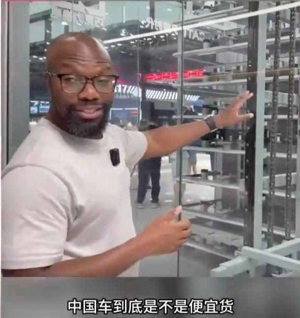 美国知名汽车博主里奇・班诺特跨越 8000 英里来到中国，原本带着 “中国车就是
