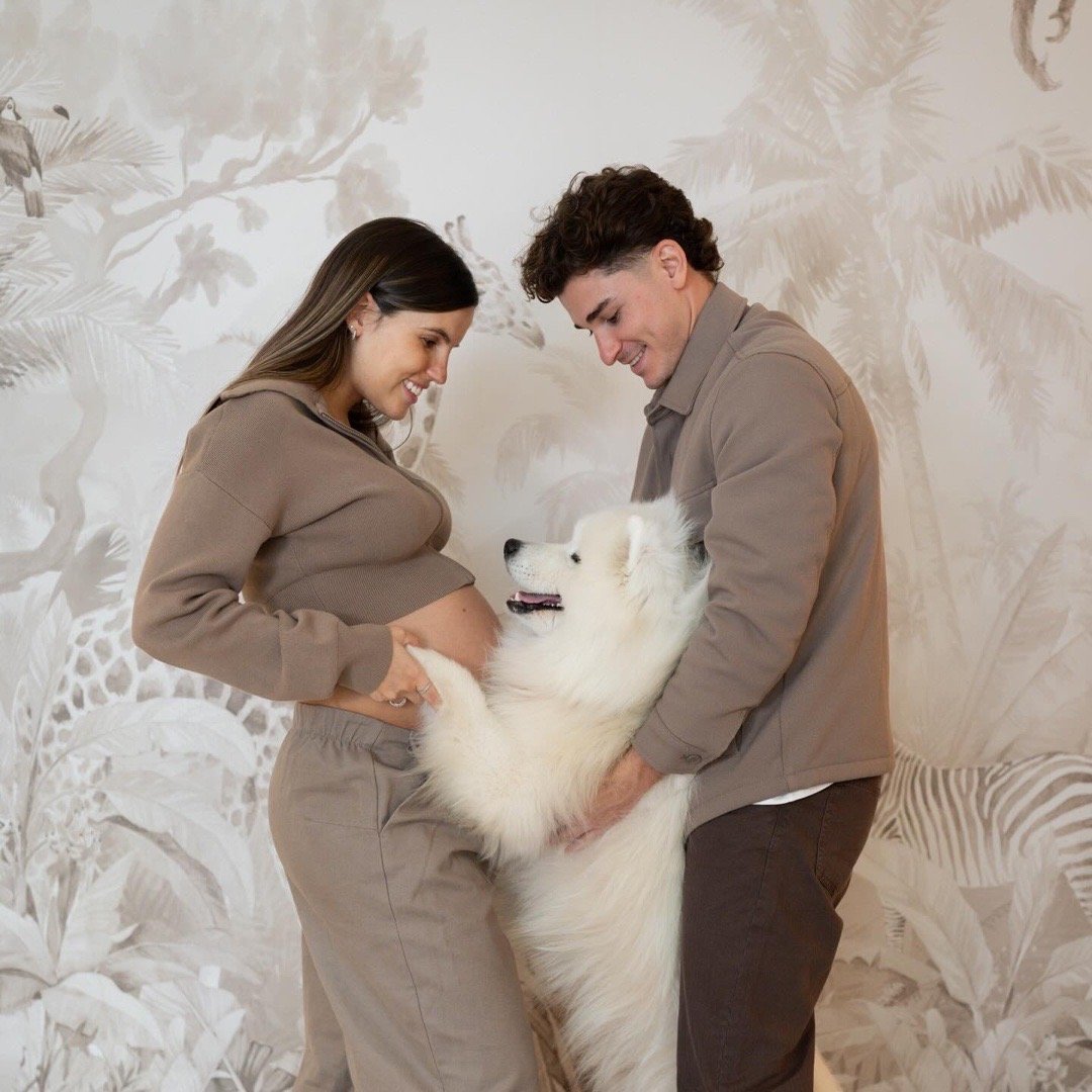 🕷      埃米莉亚秀蜘蛛一家太喜欢P1了泰山萌滴哟😆📲“我的孩子们，我