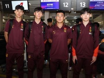 懂球帝 国字号丨征战土伦杯，中国U19男足凌晨出发启程前往法国   网页链接（分