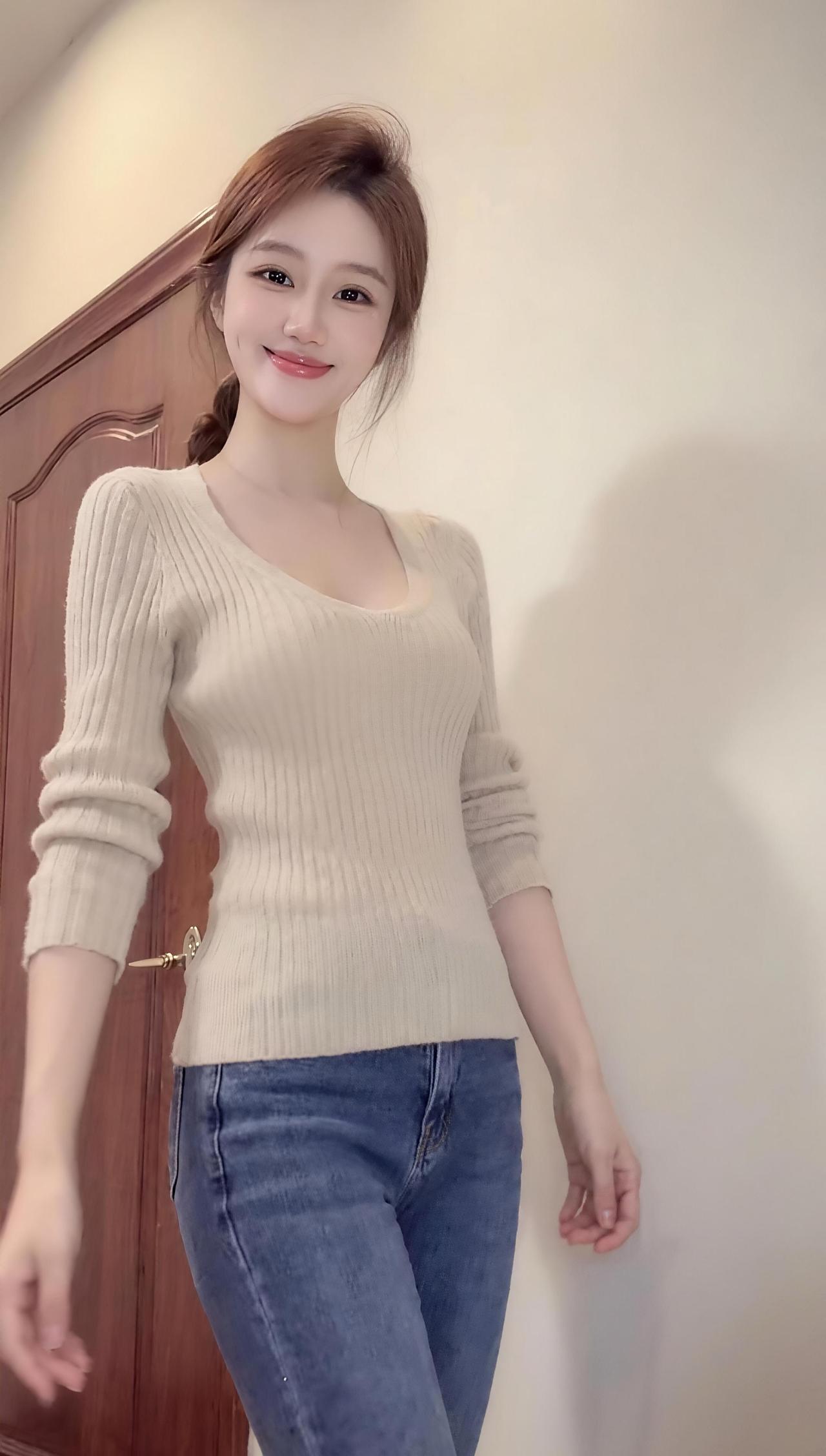 AI浅棕系生活照 随变ai随便玩 AI创作特效