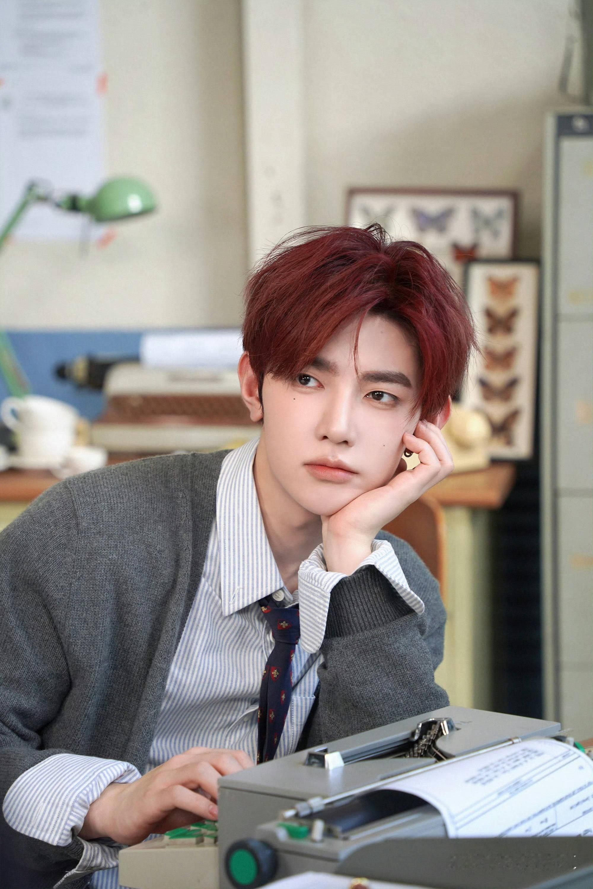 狠狠期待章昊开通个人微博了！！章昊开通微博