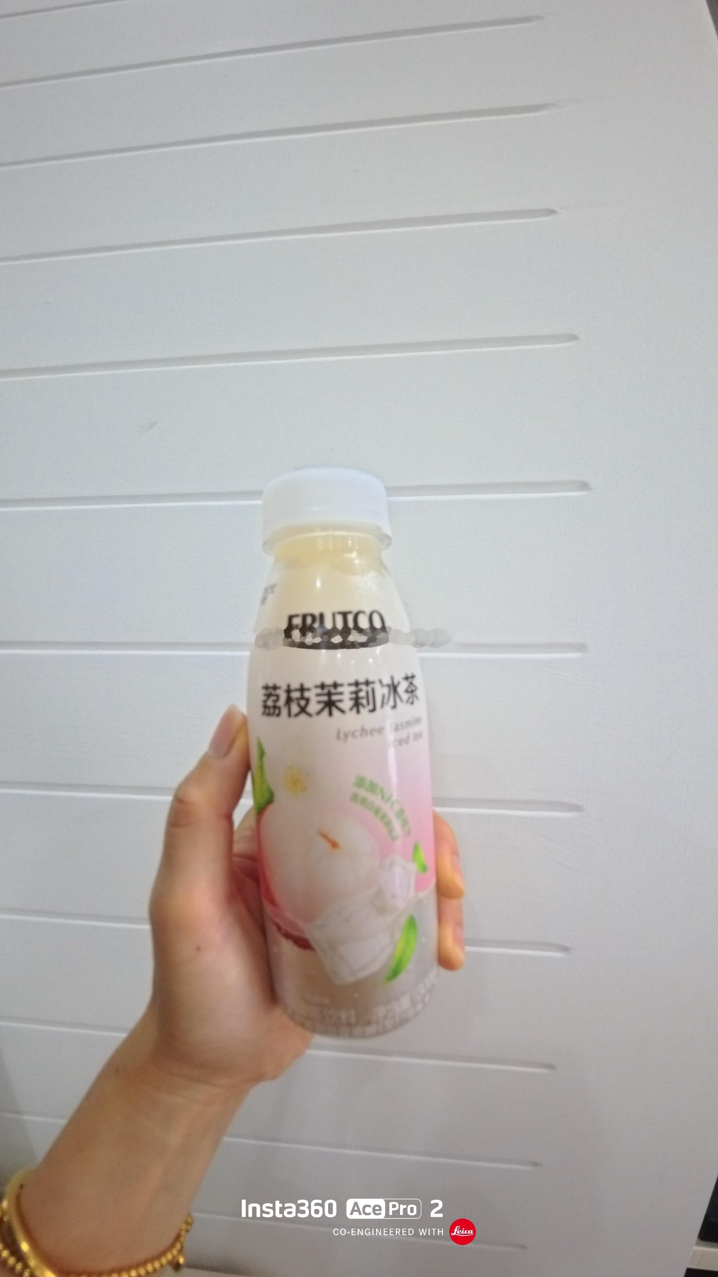 让我来康康是怎么个事儿嗯  味道不错  冰镇一下  口感更绝