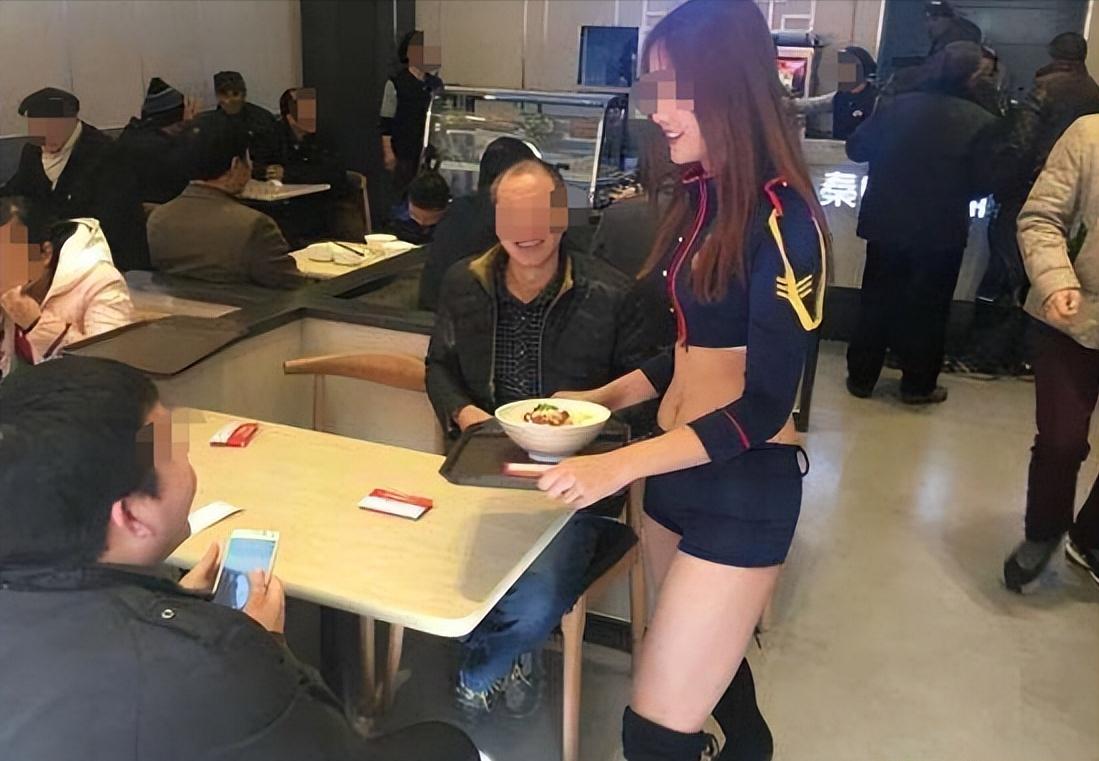 内蒙古，郭女士的丈夫突然离世，在整理丈夫遗物时，她翻看丈夫的手机时竟发现丈夫在8