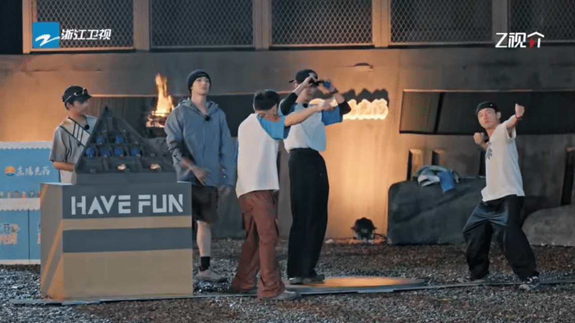 王赫野比赛第一友谊第二 谁懂王赫野玩游戏的胜负欲！综艺上赢球后秒变小学生，原地花