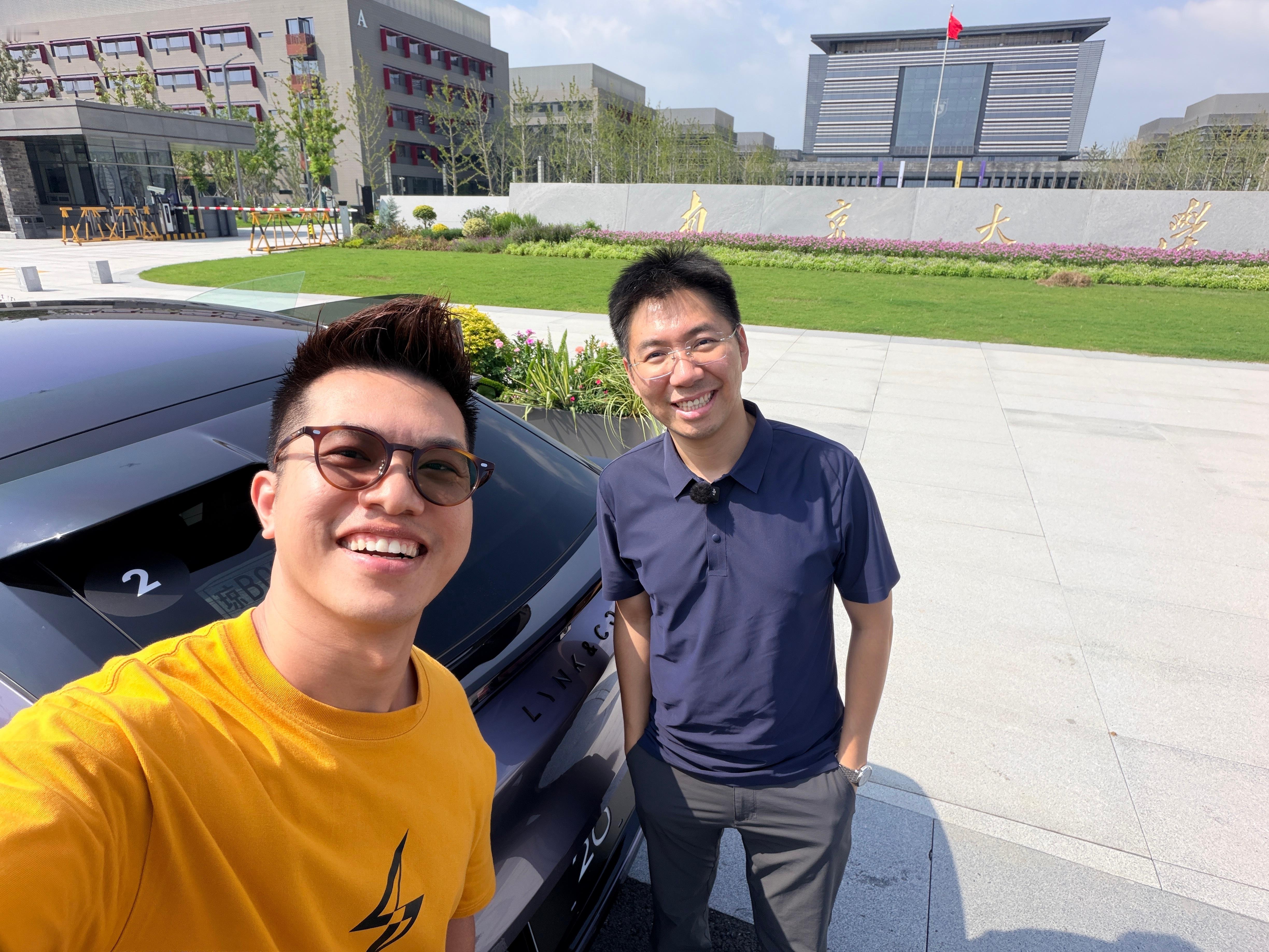 开领克20来拜访一位在南京大学苏州校区工作的好哥们，认识快20年了。果然学校比较
