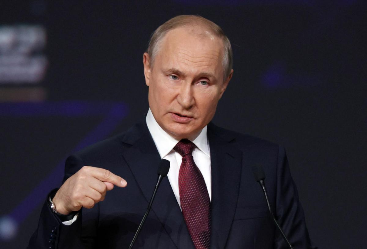 28条被废除，乌军终于举白旗，普京送中国一句话，给中俄关系定调。美国提出的“28