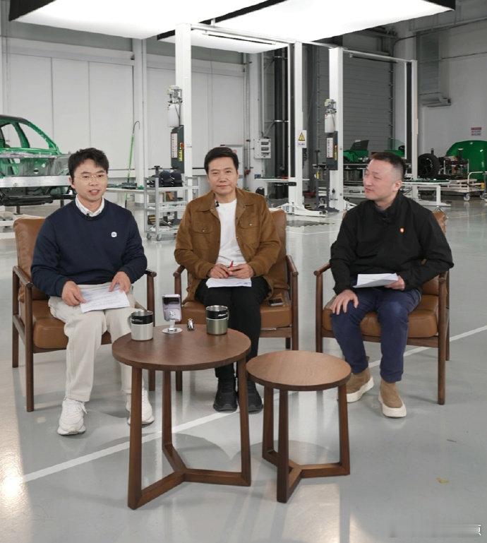 【小米回应绿化带战神】在雷军直播 中，小米表示：“绿化带战神，我们的很多的车主也