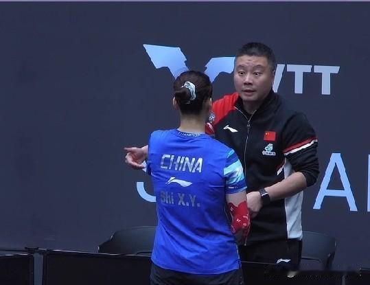 WTT马斯喀特站的赛场上转眼迎来新一个比赛日晚间黄金时段的多场争夺，率先上演的是