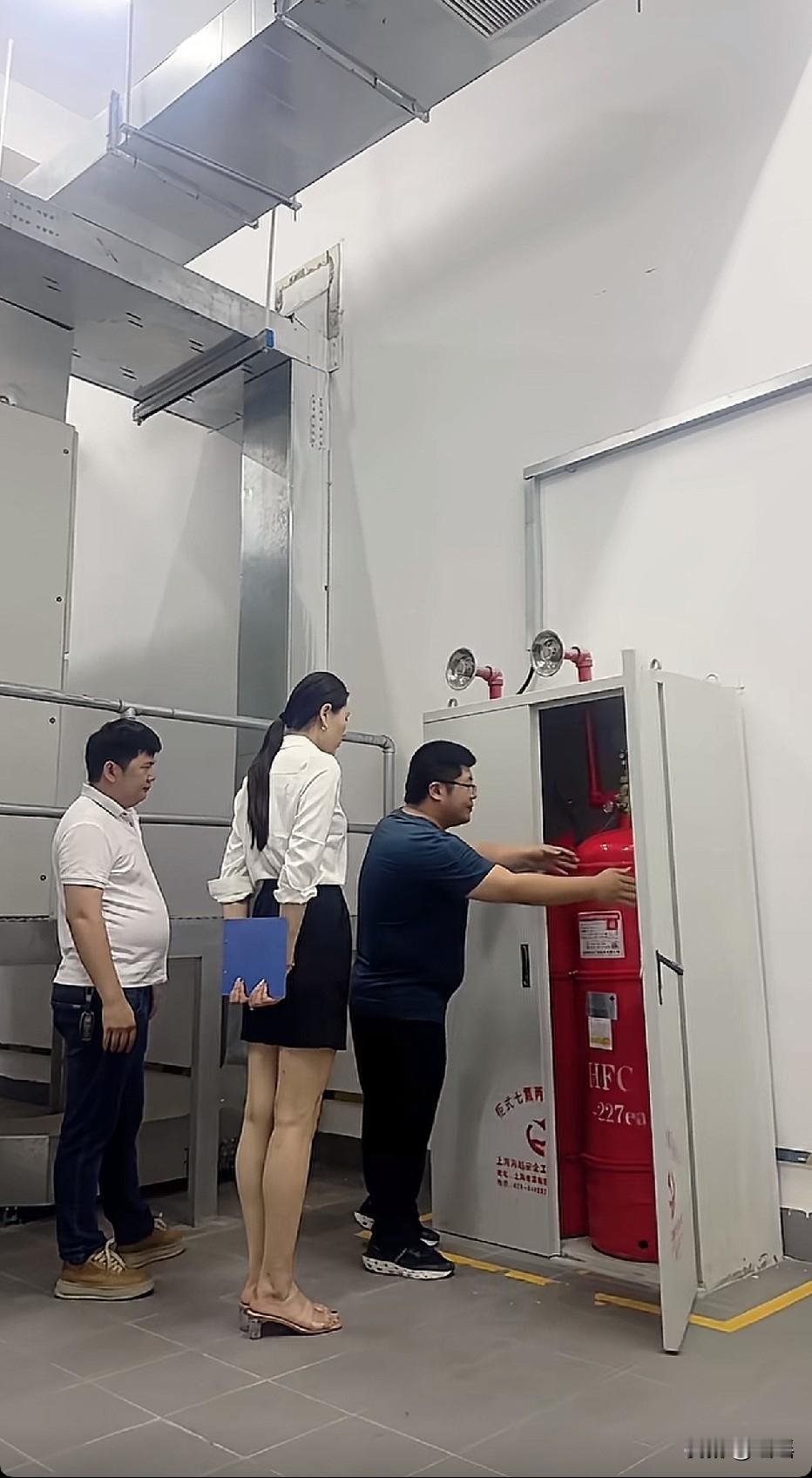 这身高，男生看见都自卑[泪奔]