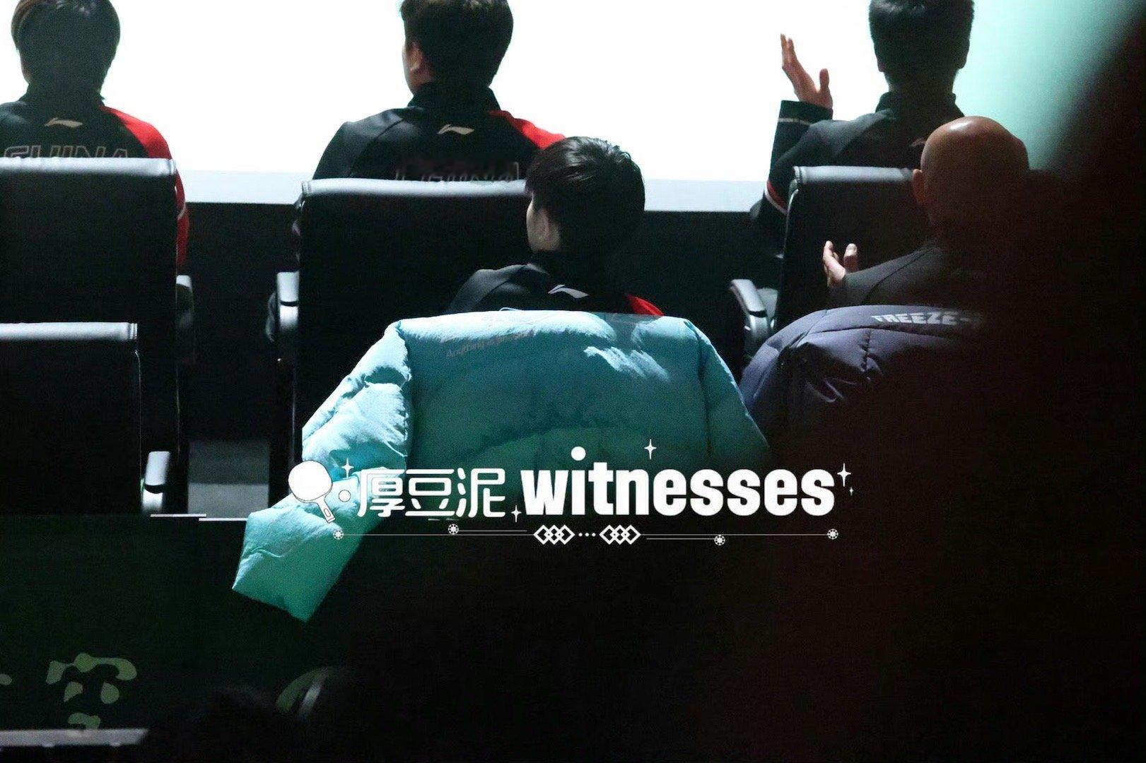 家里衣柜都是大人包小孩 