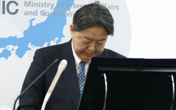日本总务大臣林芳正道歉
据日本共同社26日报道，日本总务大臣林芳正当天进行道歉，