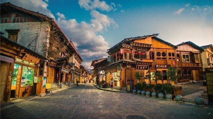 香格里拉，人间最美天堂！  via:  宁小浪 云南旅行攻略