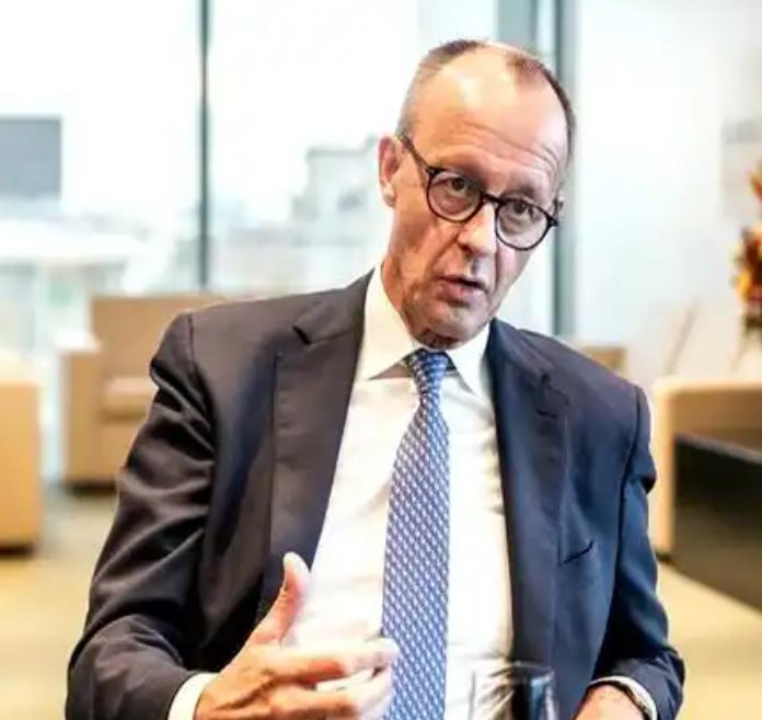 政坛剧变！德国选择党高调牵线莫斯科，克宫双面表态引爆舆论

9月22日，佩斯科夫