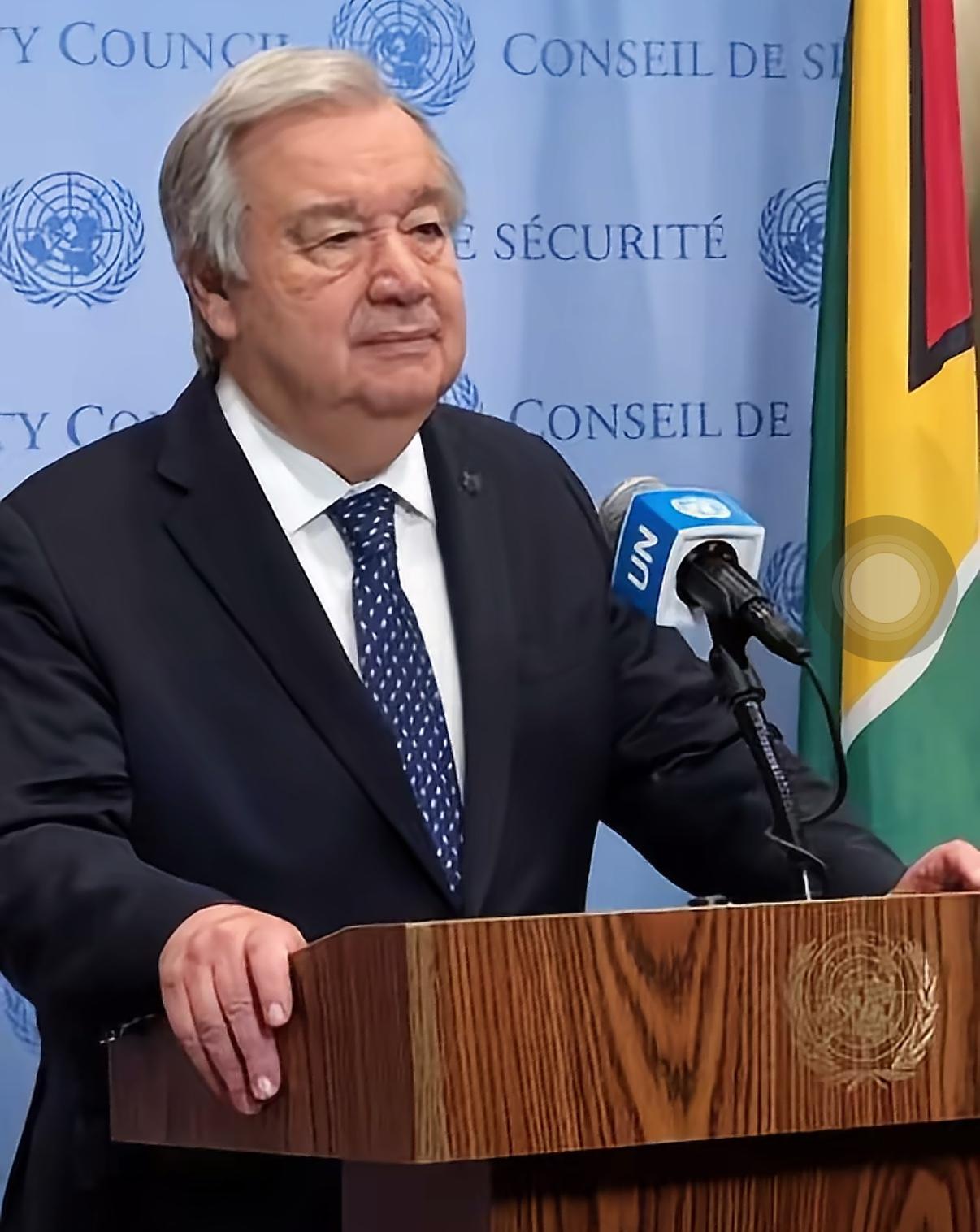 快讯，快讯，

美国白宫突然宣布，

要退出多个联合国机构！

这消息一出来，秘