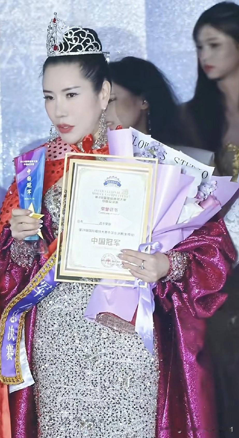 今年的模特选美大赛可谓是全线崩塌！照此情形，明年这比赛都没必要办了，这简直是对大