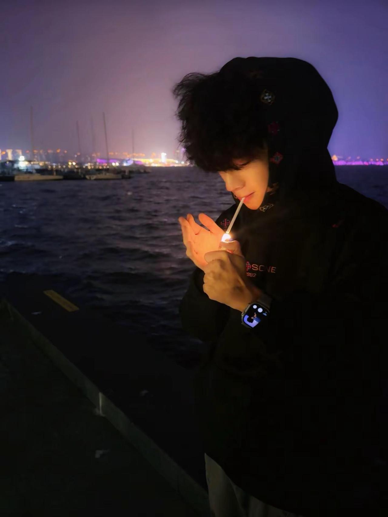 那天风好大 大到我听不见你的心跳