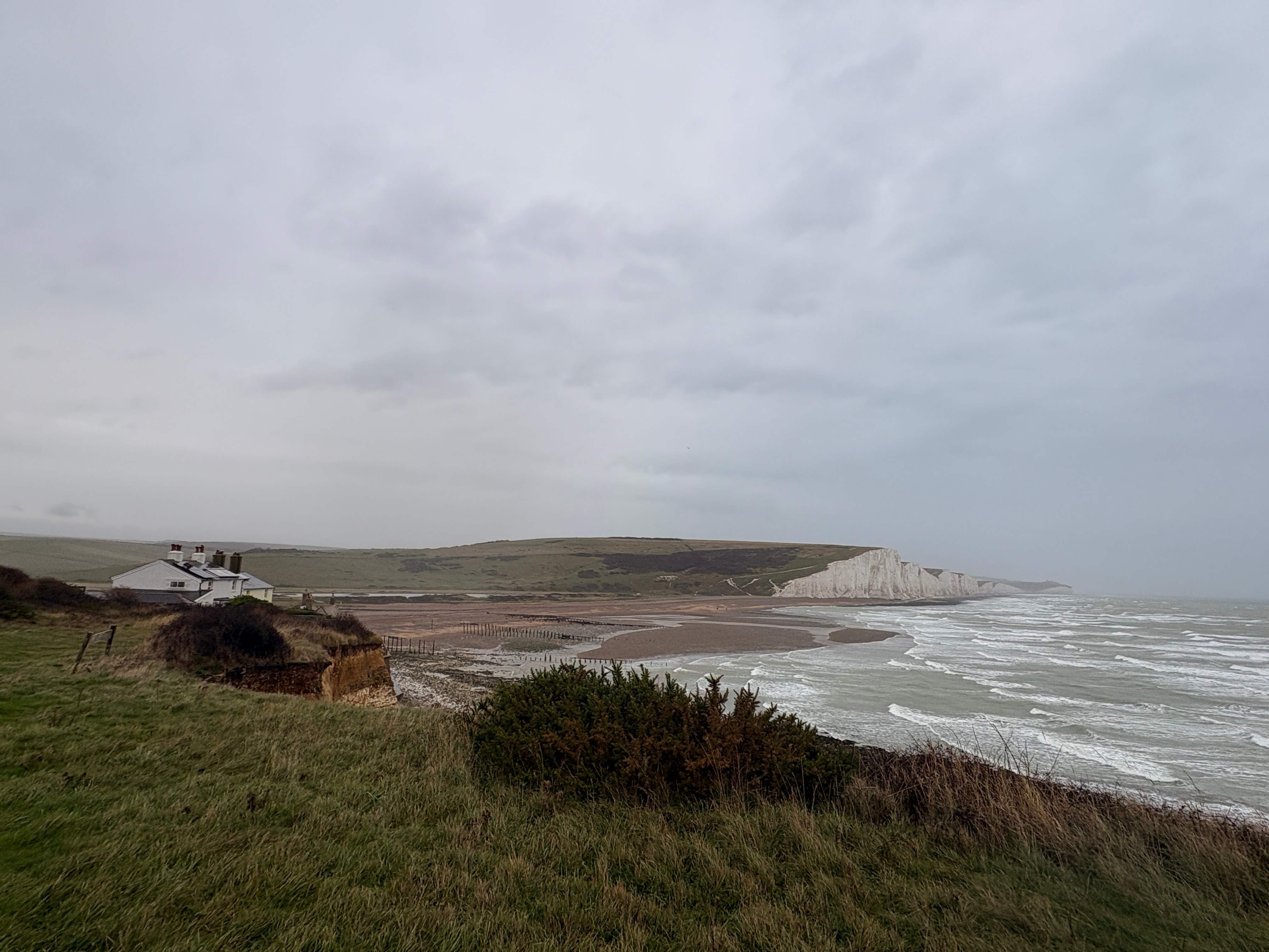 帽子被吹飞三次  ​​​