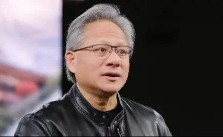 黄仁勋说：“当我面对一件困难的事时，我常会对自己说5个字这能有多难？”就这一句话