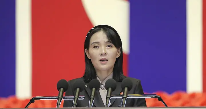 金与正发表谈话