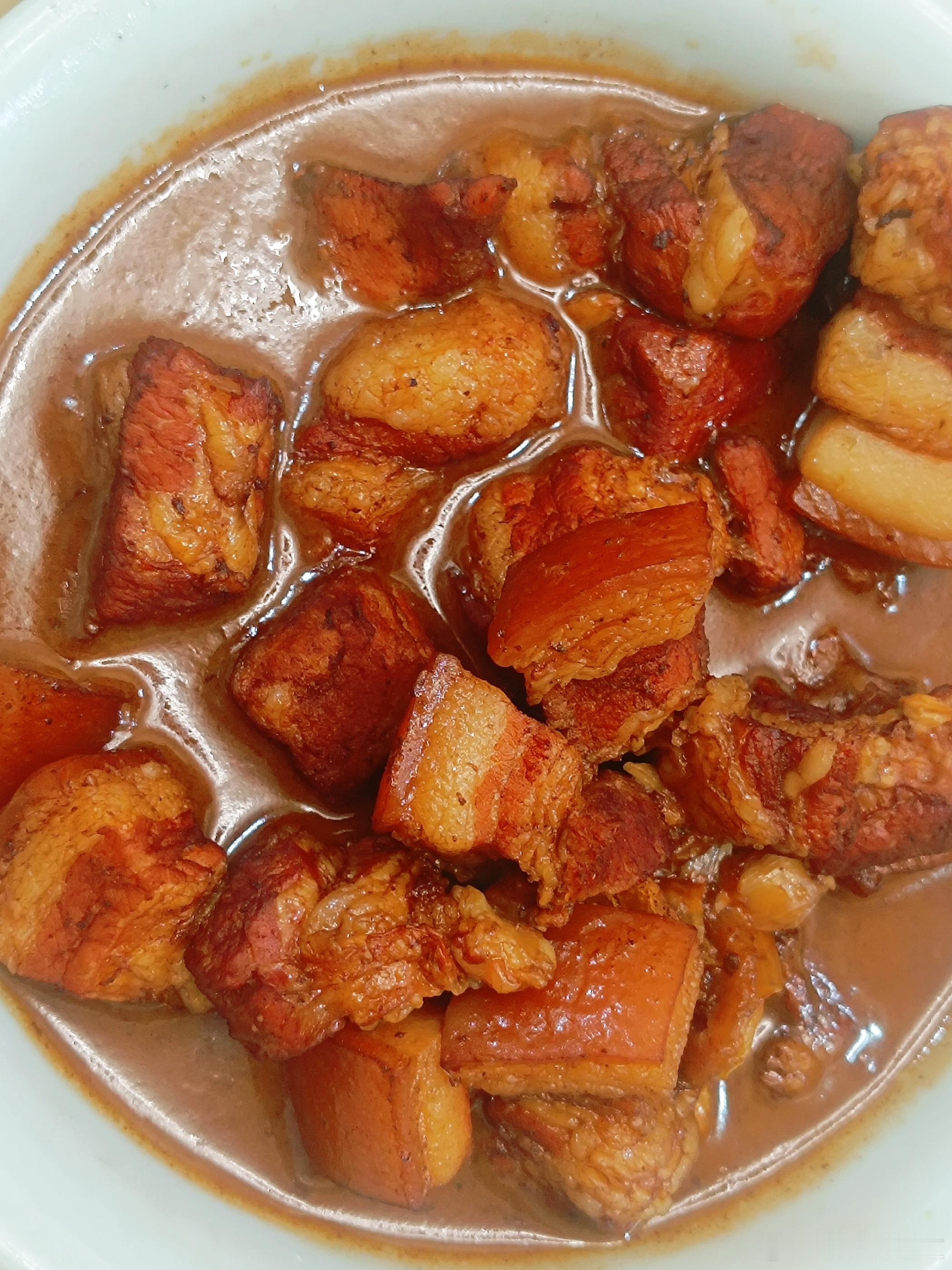 吃吃红烧肉😋 ​​​