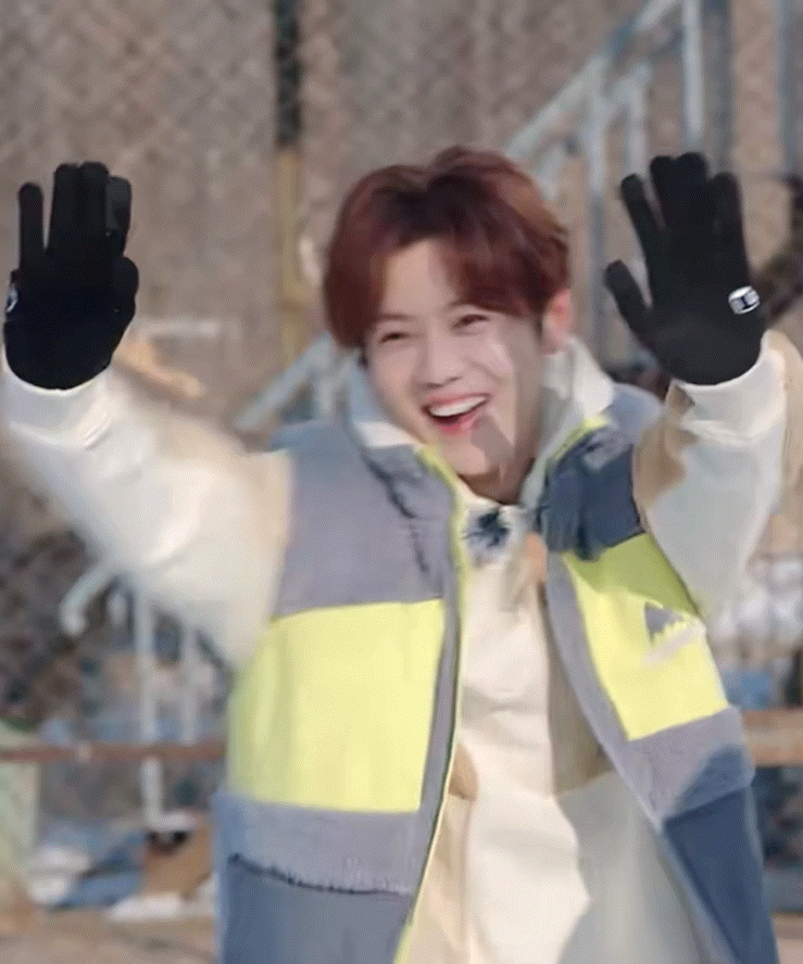 一堆飞舞围在我哥身边小黑粉都不用战必赢局