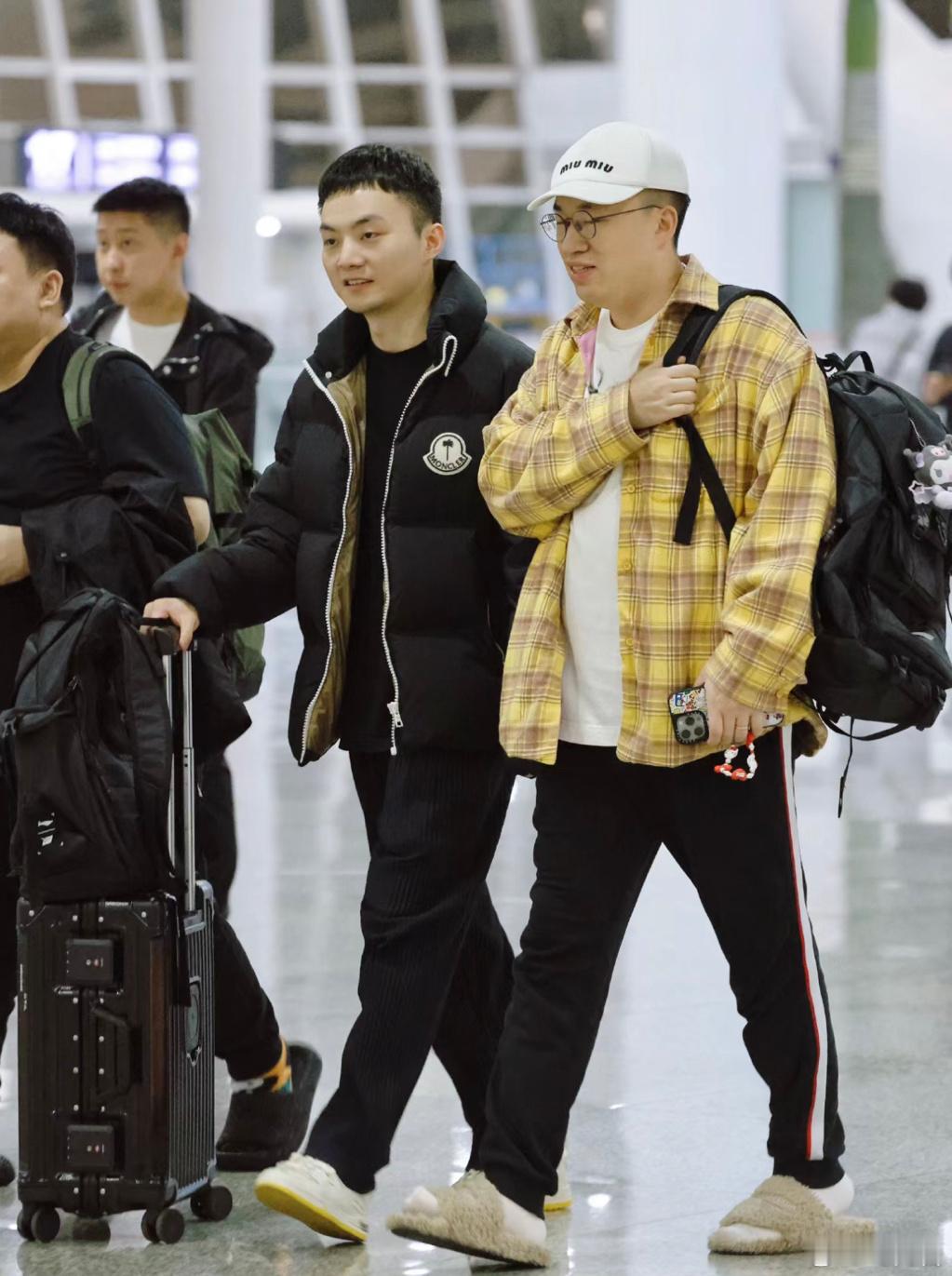 状态奇差？ xiaohu 多项数据位列联赛中下游 世界赛归来后的小虎为何表现平平