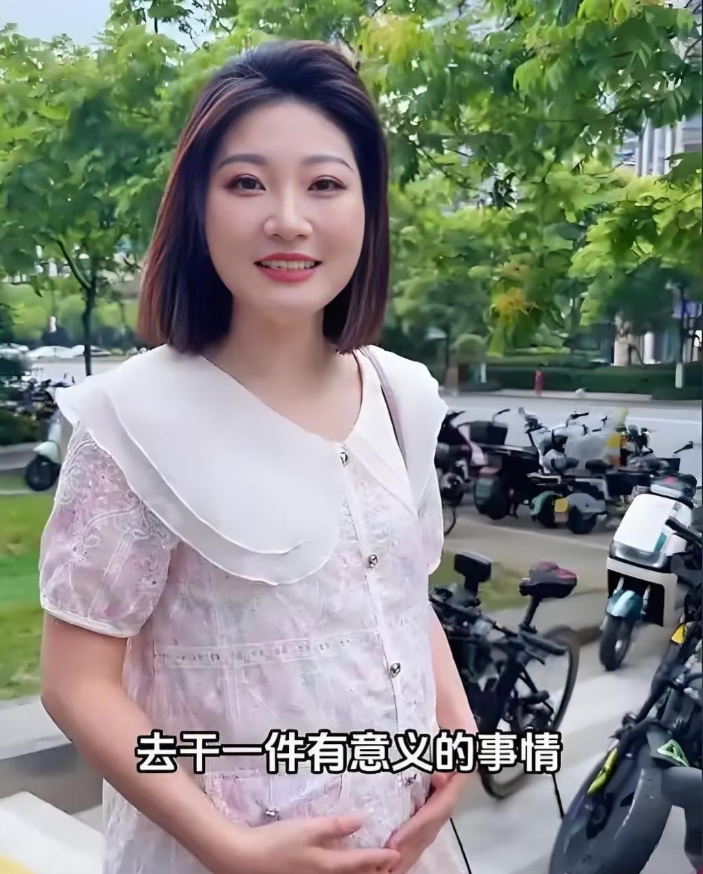 刚刚查了一下王暖暖背后的经纪公司，不查不知道，一查才知道
这个公司，真的是个
宝