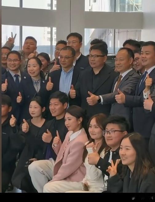 合肥 欢迎余总回家过年，老余还是比较孝顺的，同时也不忘记工作，这不忘还在合肥巡店