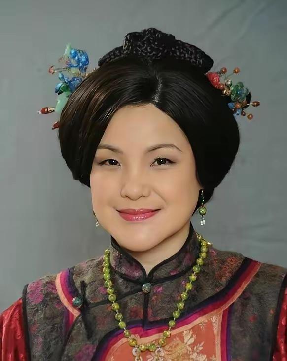 坚决抵制港独，抵制张敬轩，支持马蹄露。
放在战争年代，卖国求荣是要被枪毙的啊！