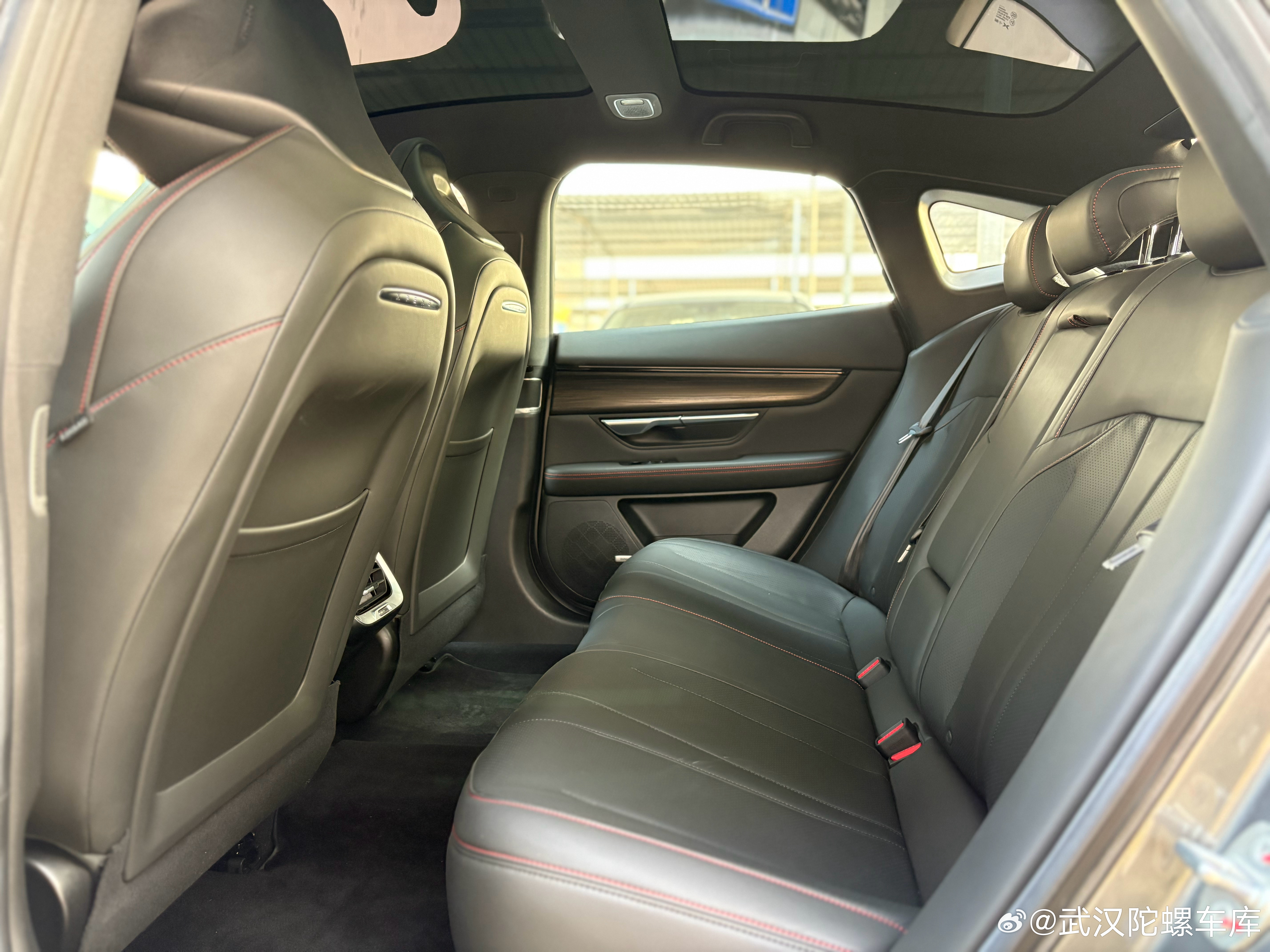 极品 21年 小鹏P7 鹏翼性能版顶配大佬一手 仅0.79万公里 查博士S级56