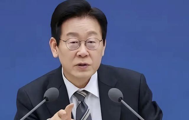 李在明不得了！他刚提出构建首尔—平壤—北京高铁构想。韩联社又发文报道：明年初，三