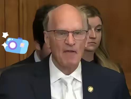 美国参议员比尔·基廷称，乌克兰交出世界第三大核武库时，美国向乌克兰做出了保护承诺