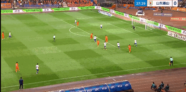 山东泰山这是怎么了，去云南不适应高原环境吗？比赛第28分钟奥斯卡再进一球，云南玉